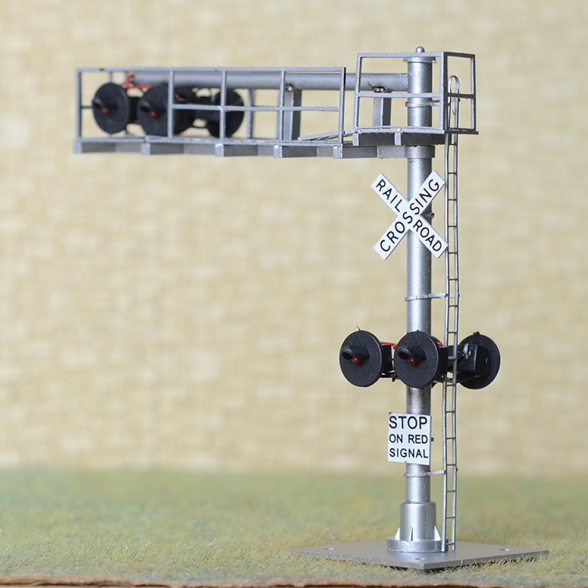 1 x HO scale model railroad cantilever grade crossing signal no track sign #C08